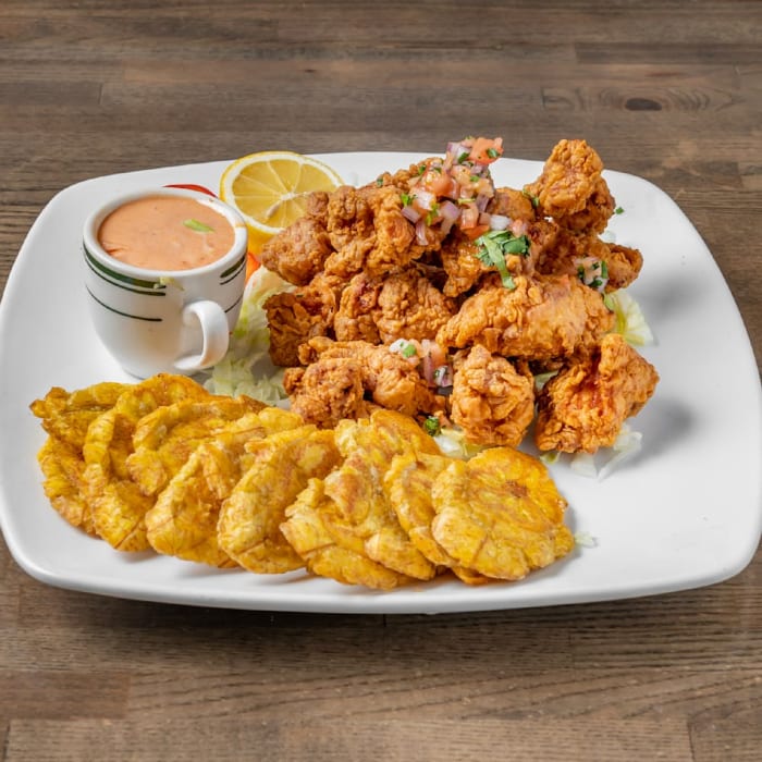 Chicharron De Pollo Sin Hueso solo.