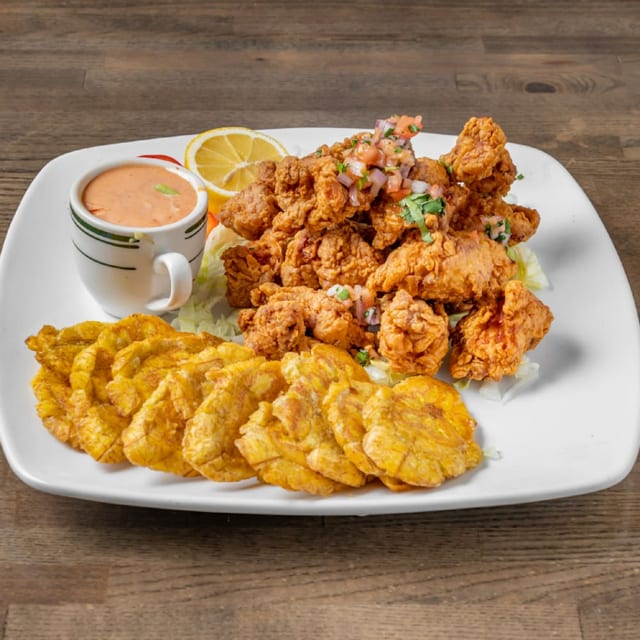 Chicharron De Pollo Sin Hueso solo.