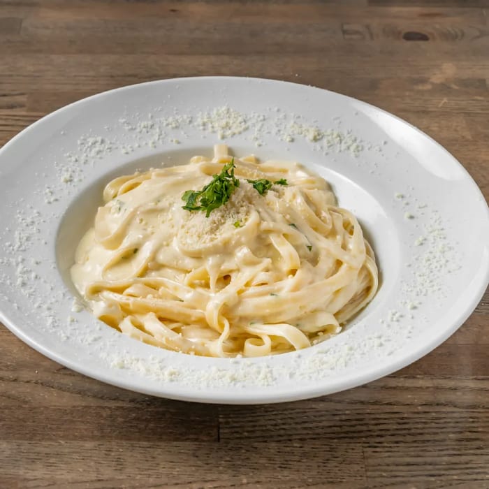 Pasta Afredo Plain.